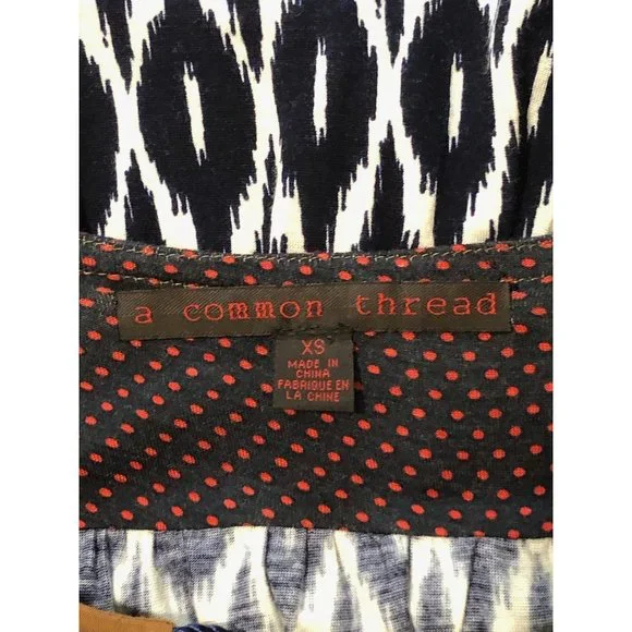 A Common Thread Anthropologie Women's Top Blue Ikat Embroidered Boho Size XS - Picture 7 of 9